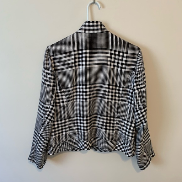 💜 2 for $30 / Black & White Plaid Jacket - Picture 5 of 5